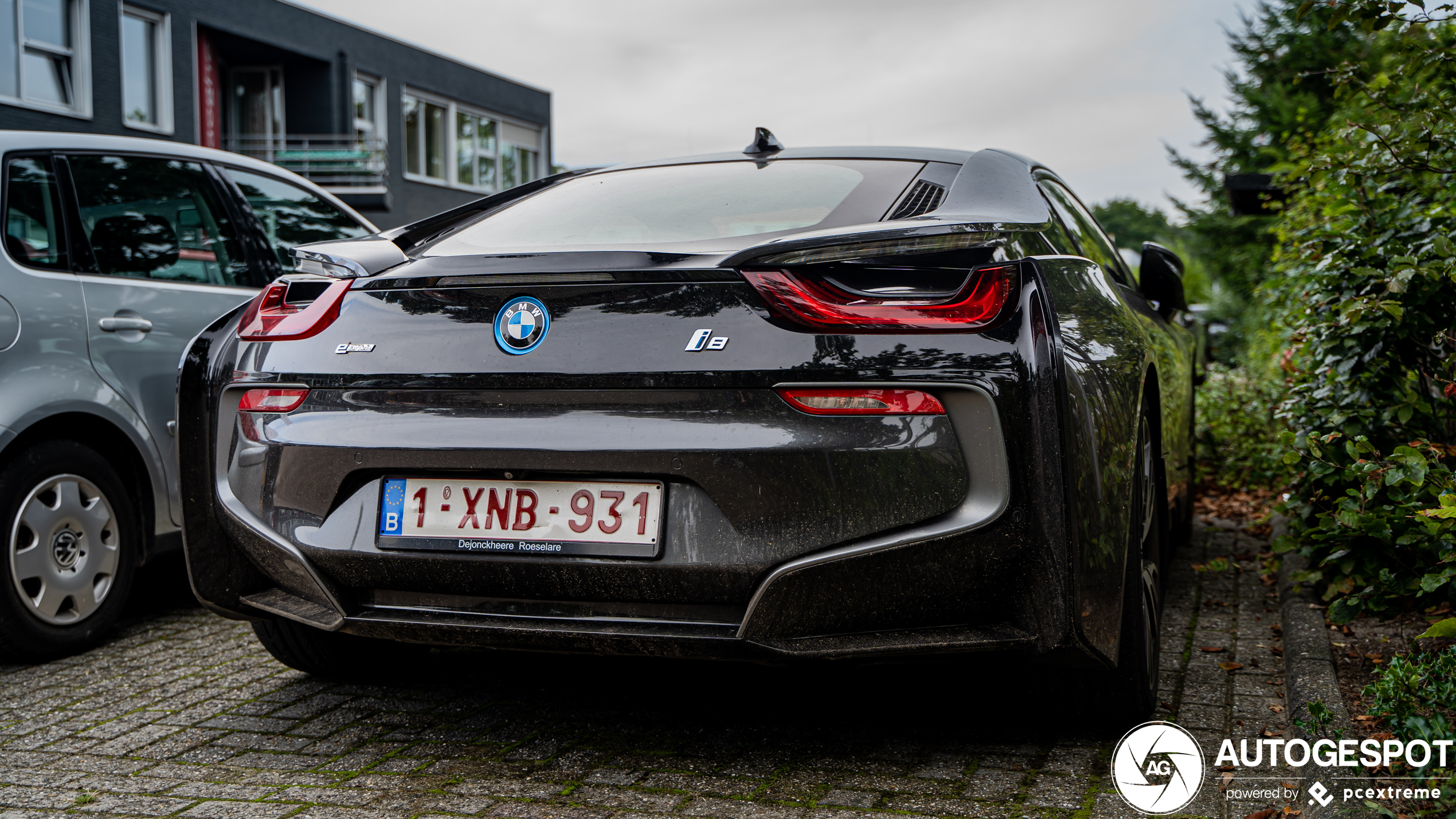 BMW i8