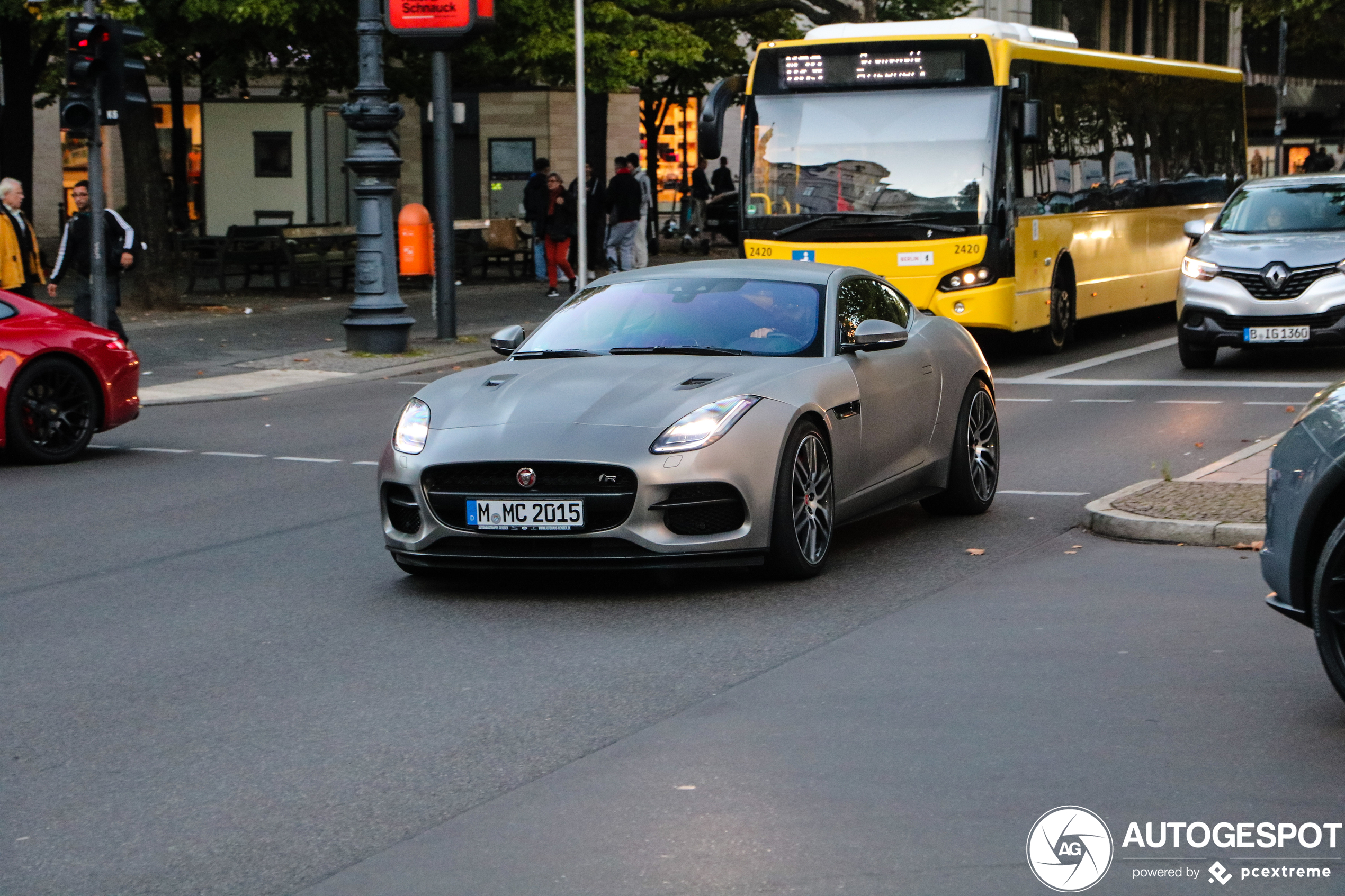 Jaguar F-TYPE R Coupé 2017