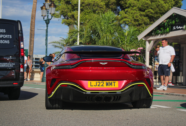 Aston Martin V12 Vantage 2023