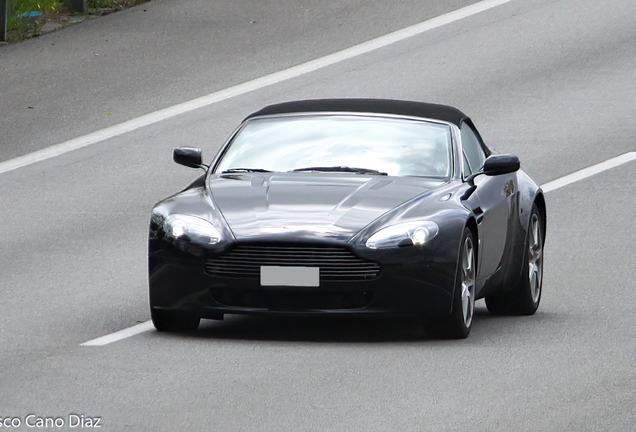 Aston Martin V8 Vantage Roadster