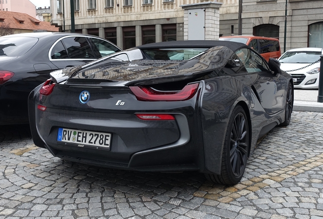 BMW i8 Roadster