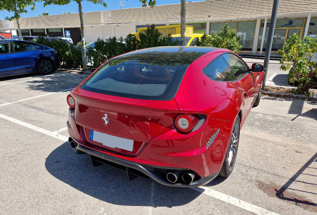 Ferrari FF