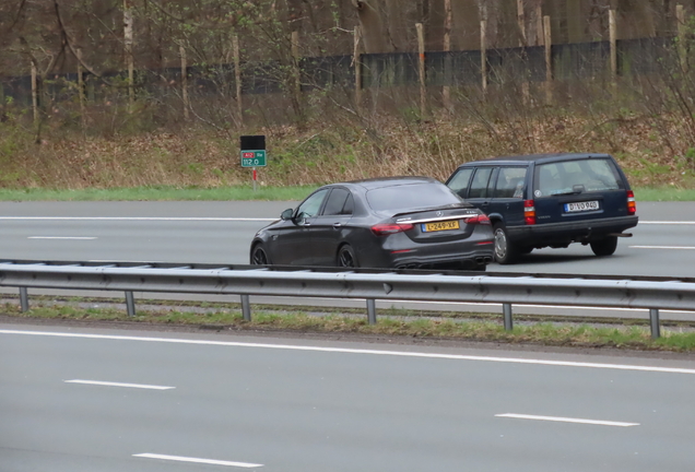 Mercedes-AMG E 63 S W213 2021