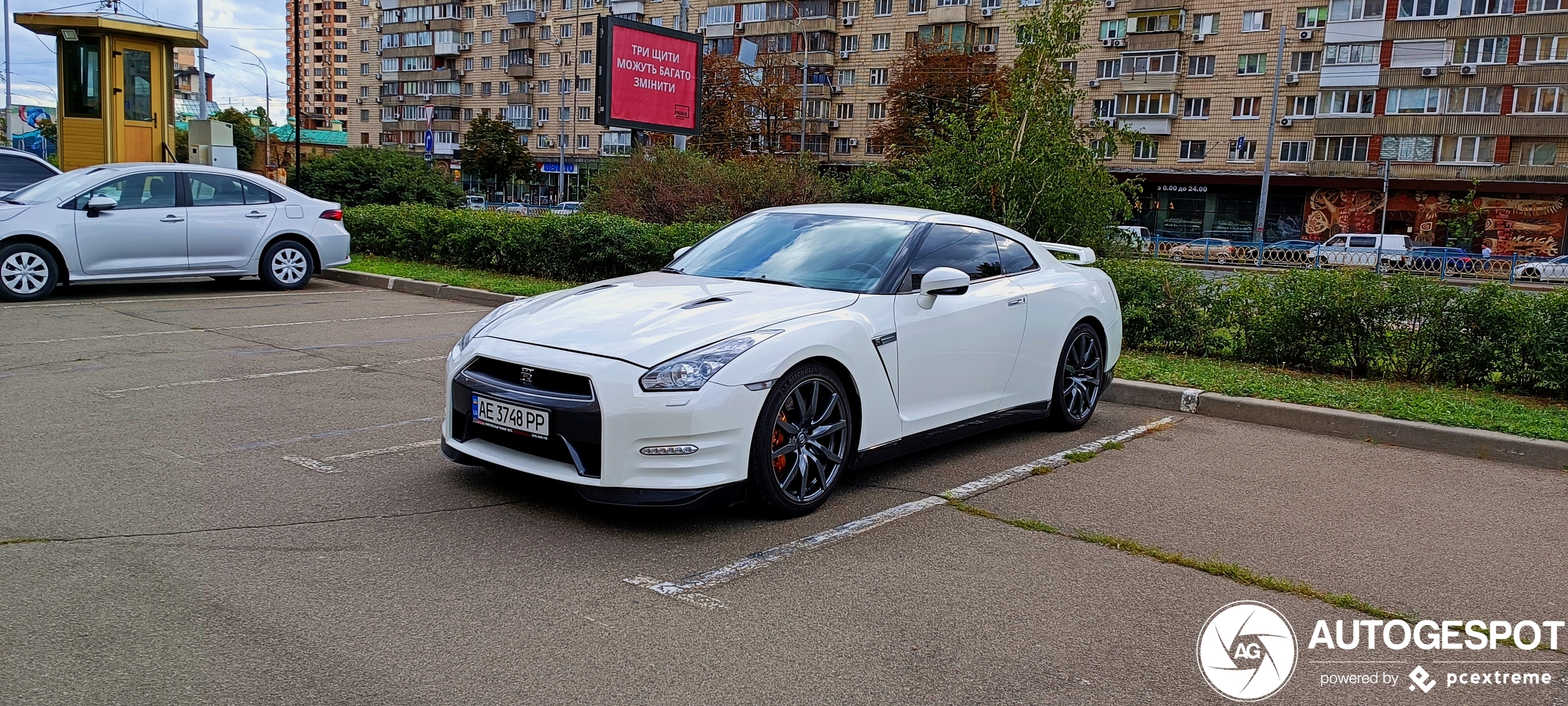 Nissan GT-R 2012