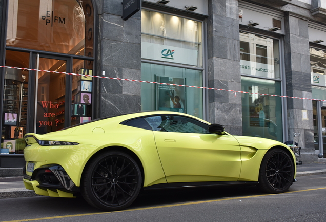 Aston Martin V8 Vantage 2018