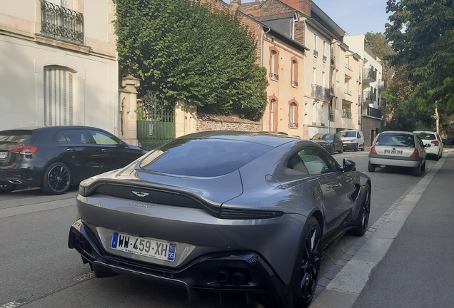 Aston Martin V8 Vantage 2018