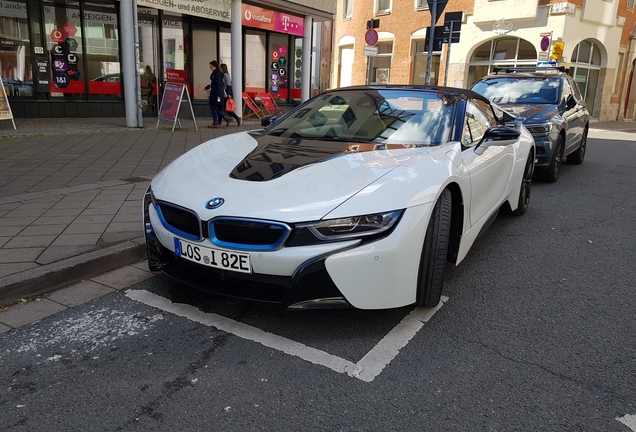 BMW i8 Roadster