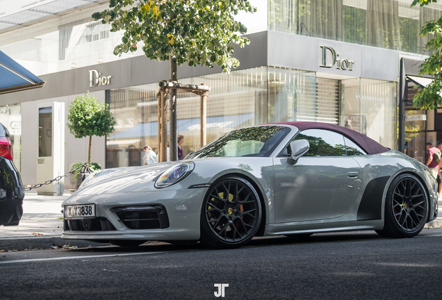 Porsche 992 Carrera GTS Cabriolet