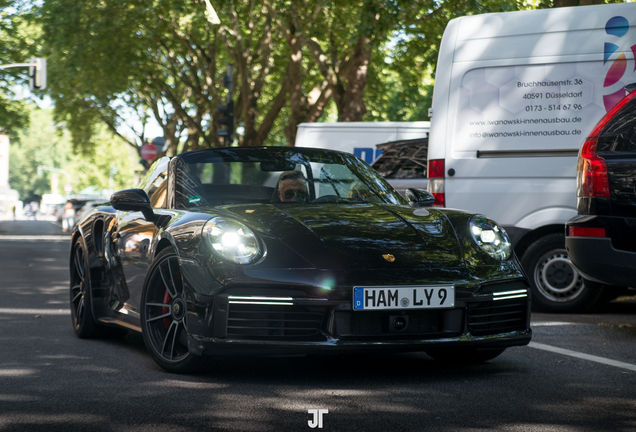 Porsche 992 Turbo Cabriolet