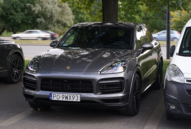 Porsche 9YA Cayenne GTS