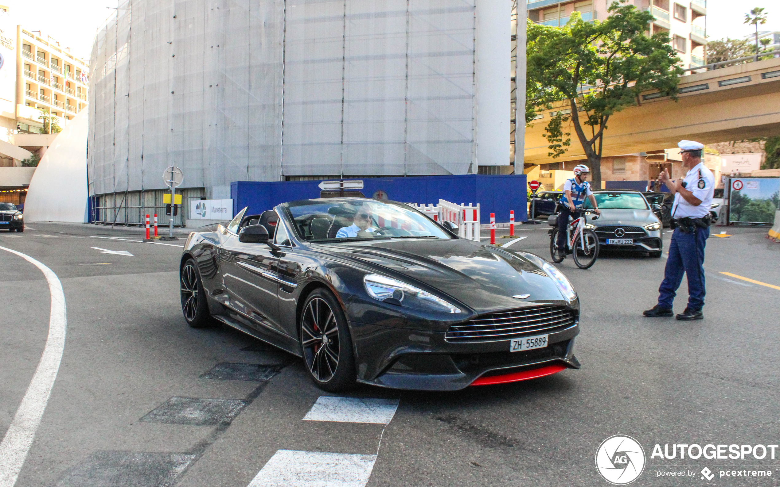 Aston Martin Vanquish Volante