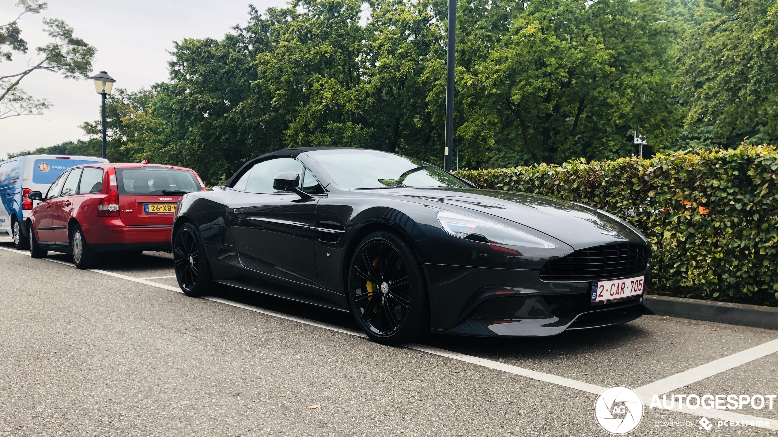 Aston Martin Vanquish Volante