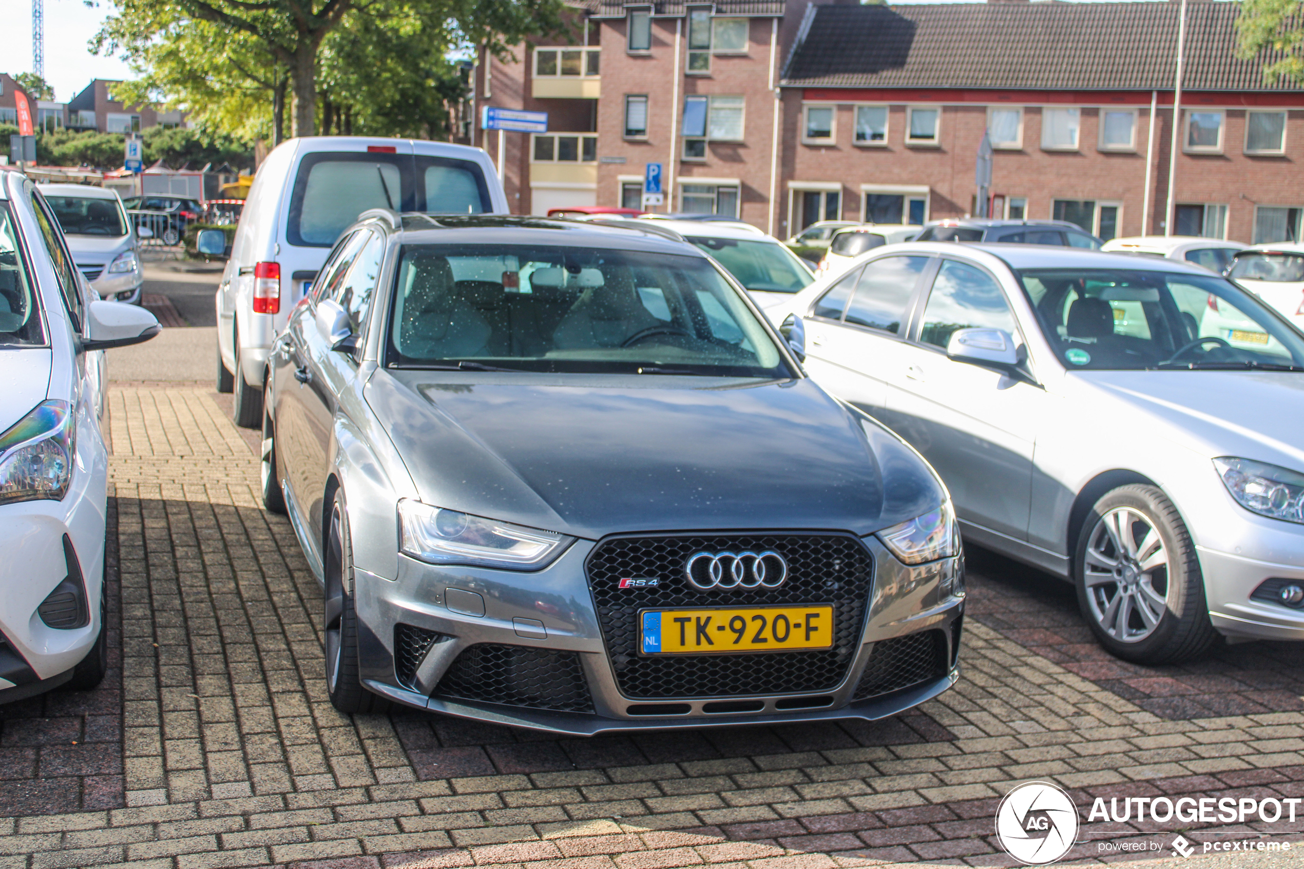 Audi RS4 Avant B8