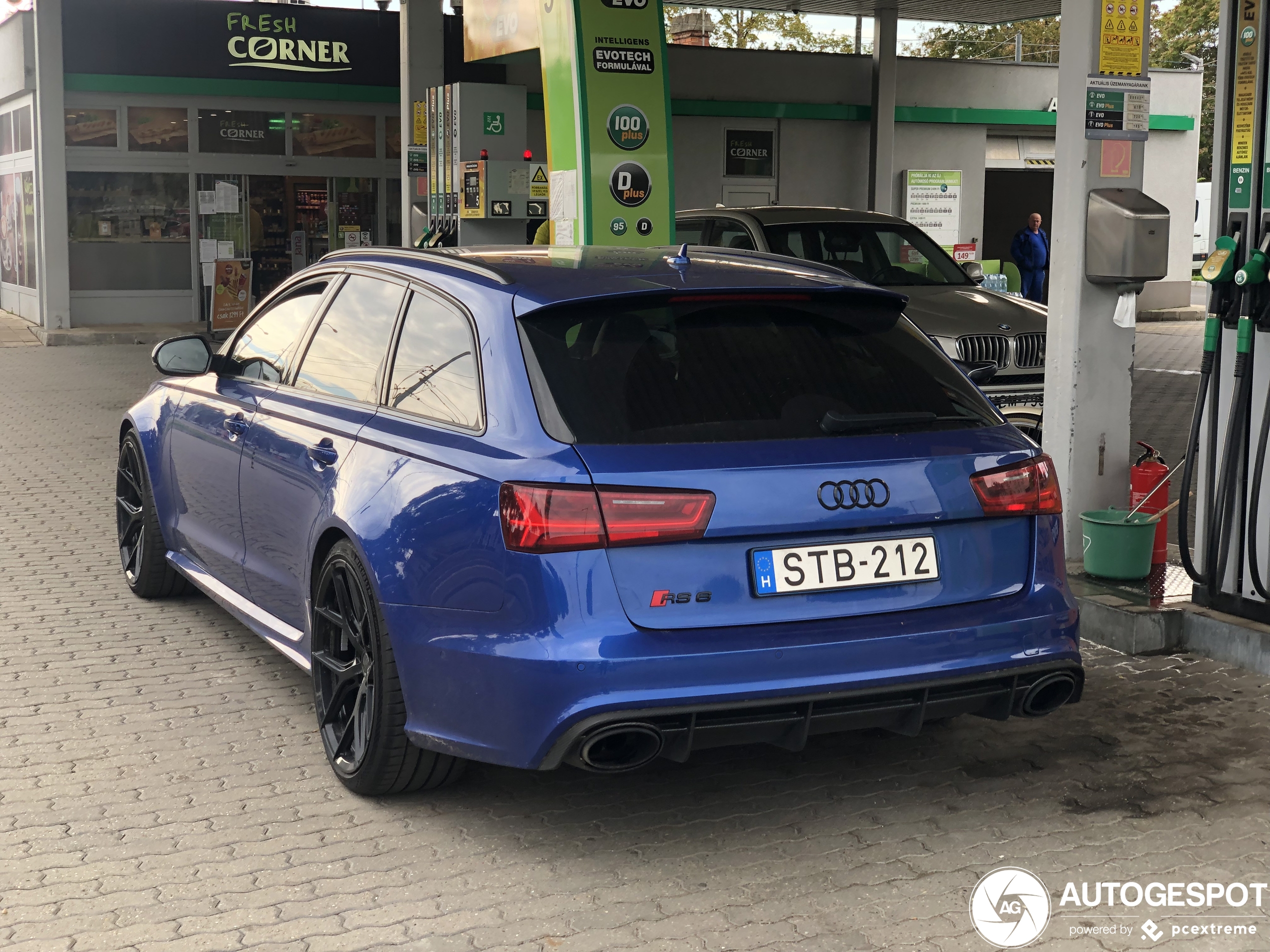 Audi RS6 Avant C7 2015