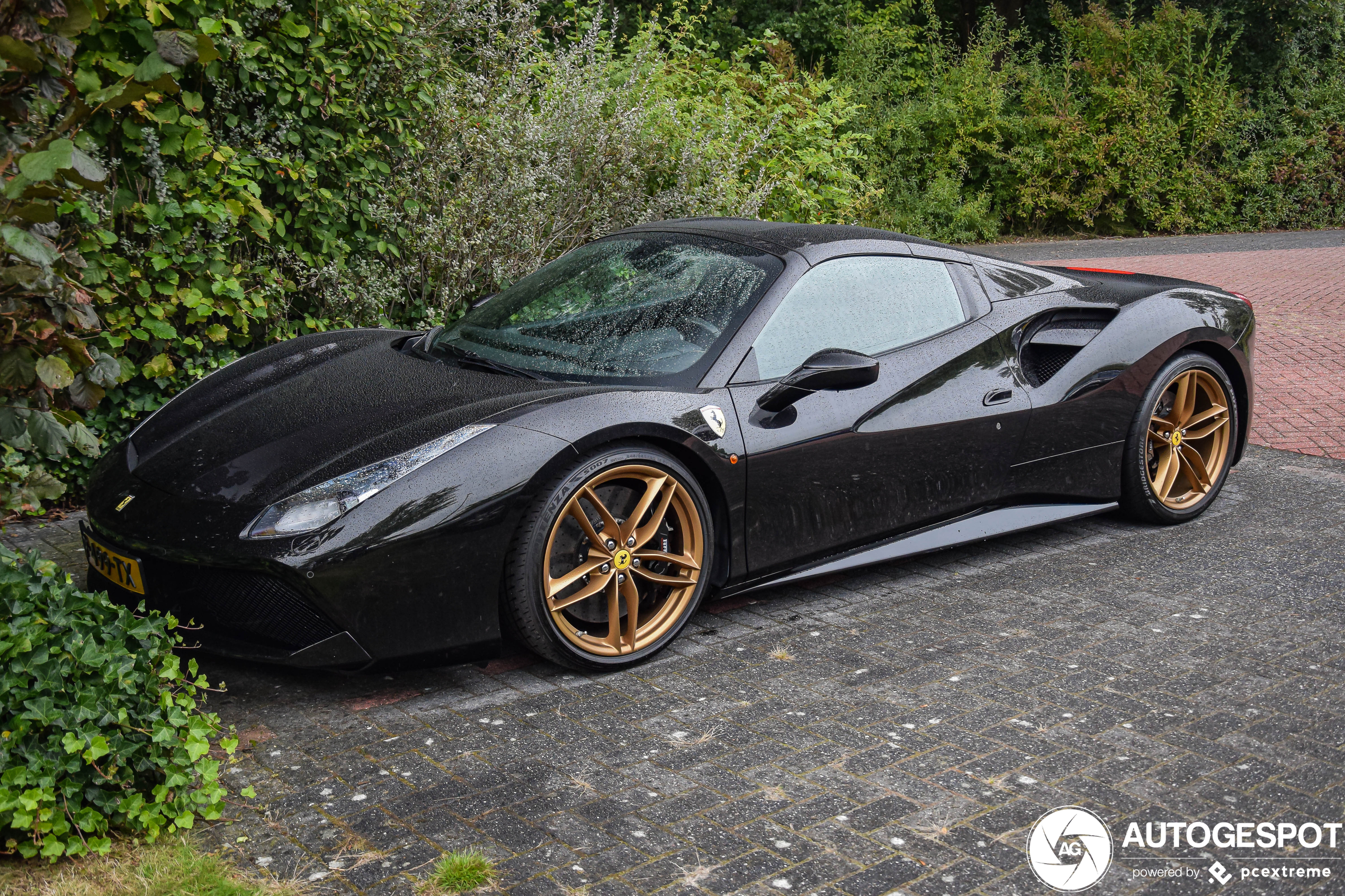 Ferrari 488 Spider