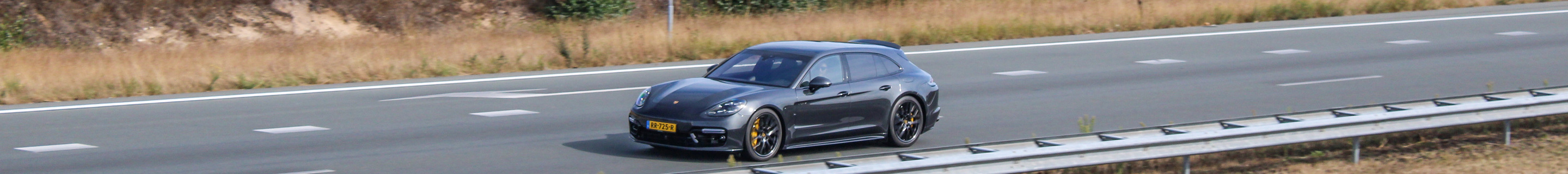 Porsche 971 Panamera Turbo S E-Hybrid Sport Turismo