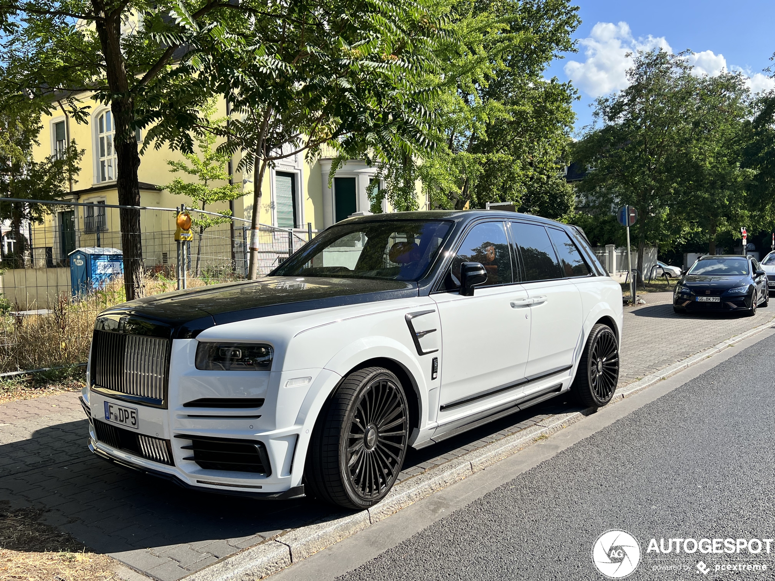 Rolls-Royce Mansory Cullinan Wide Body