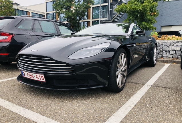 Aston Martin DB11