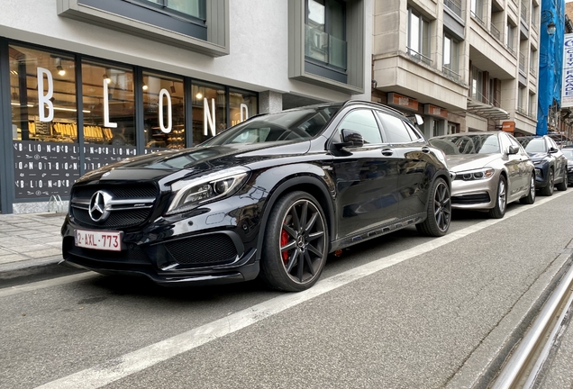 Mercedes-AMG GLA 45 X156