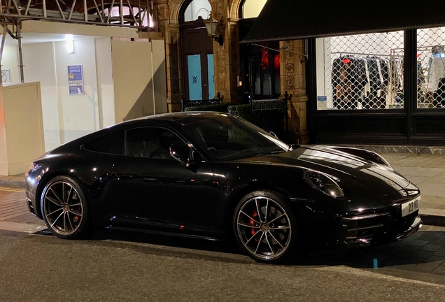 Porsche 992 Carrera 4S