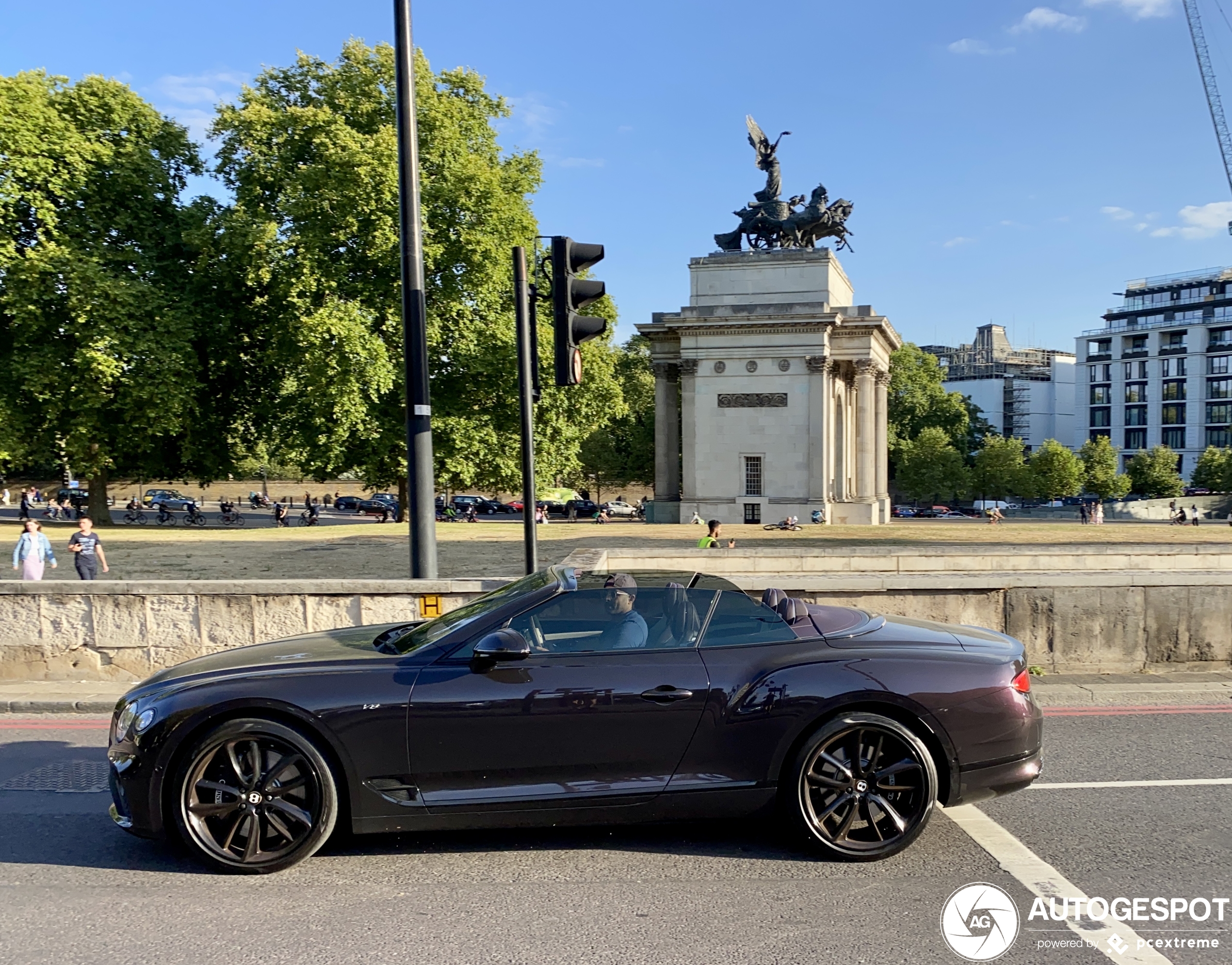 Bentley Continental GTC V8 2020