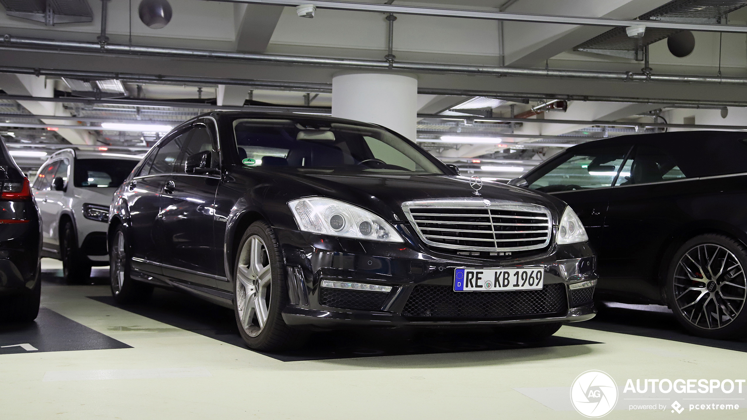 Mercedes-Benz S 65 AMG V221