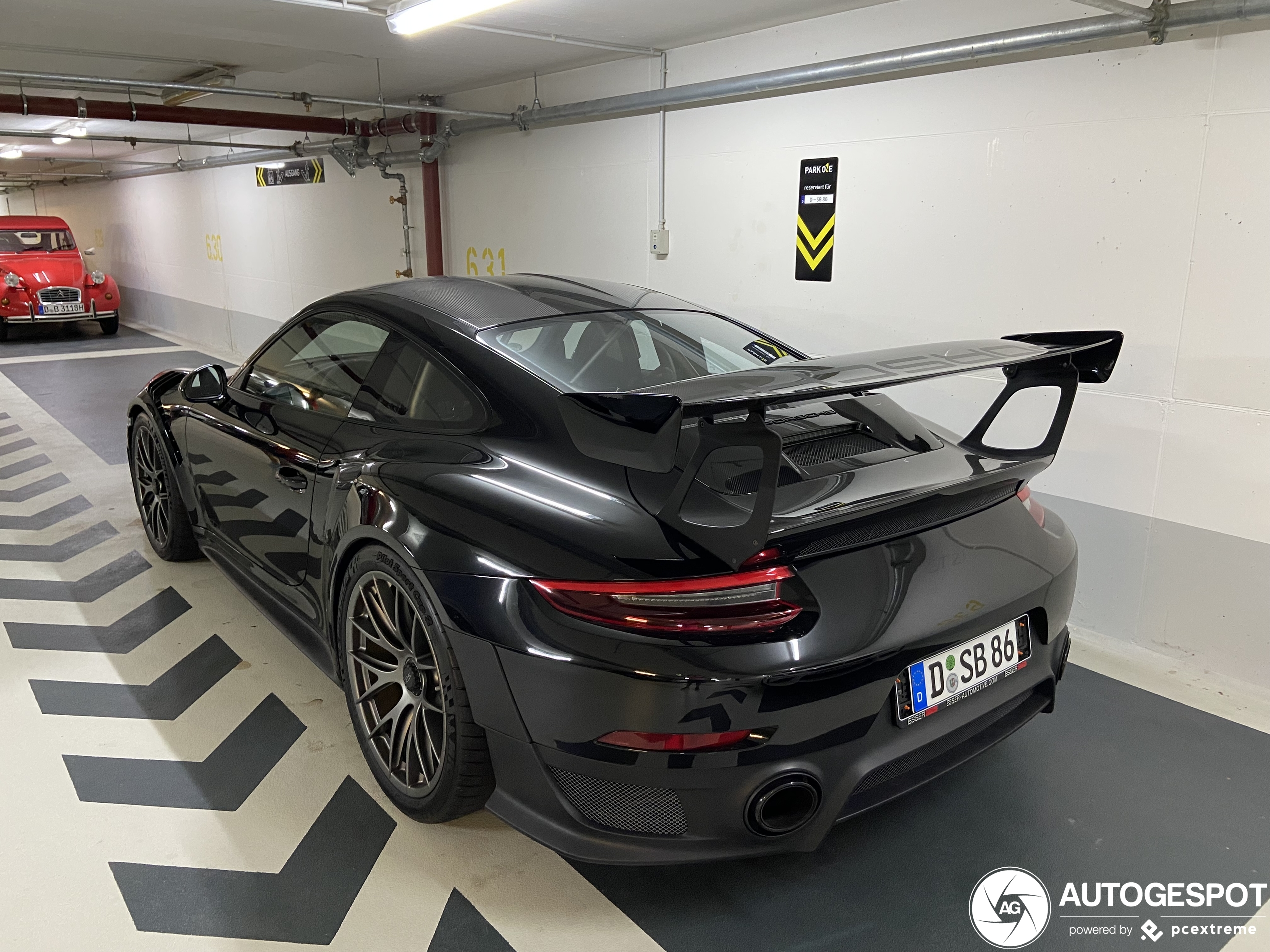 Porsche 991 GT2 RS Weissach Package