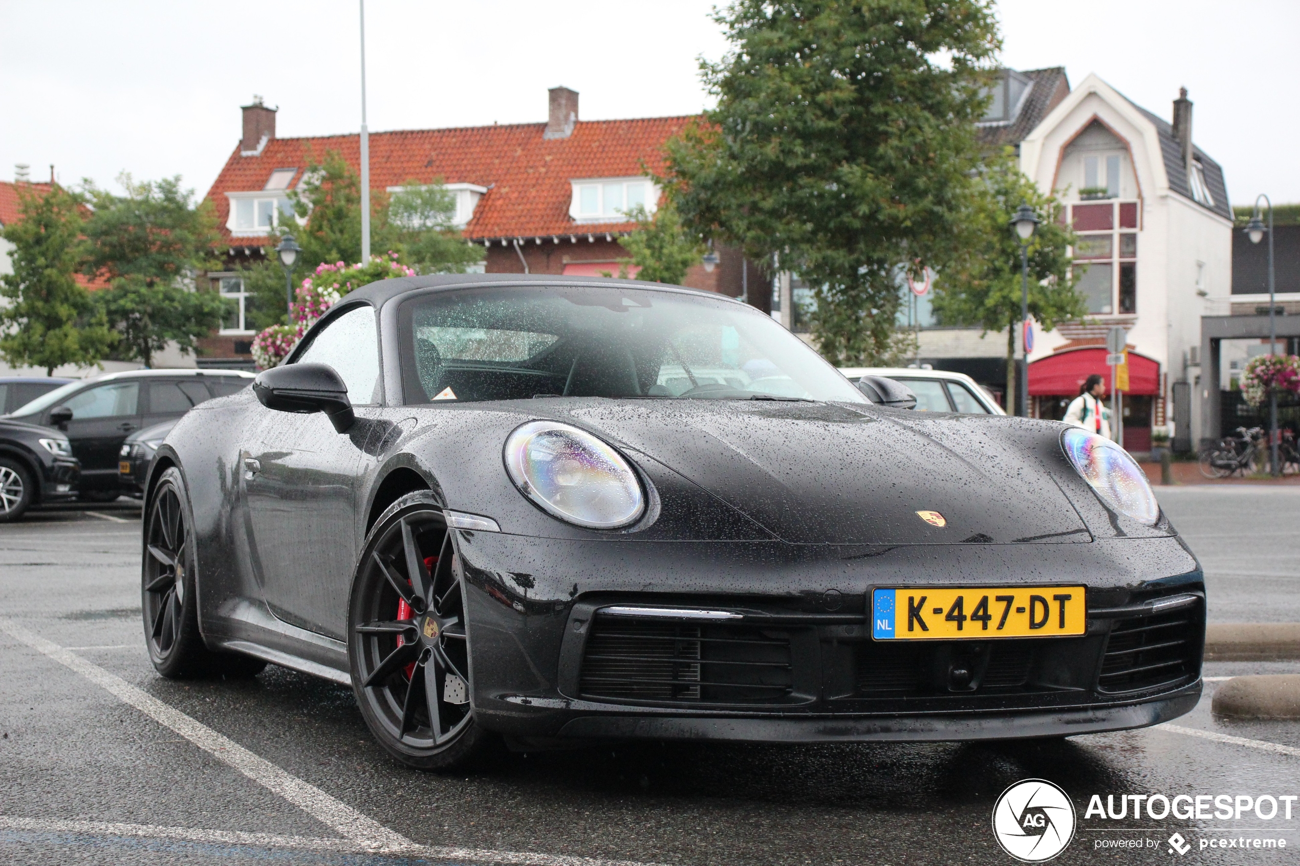 Porsche 992 Carrera 4S Cabriolet