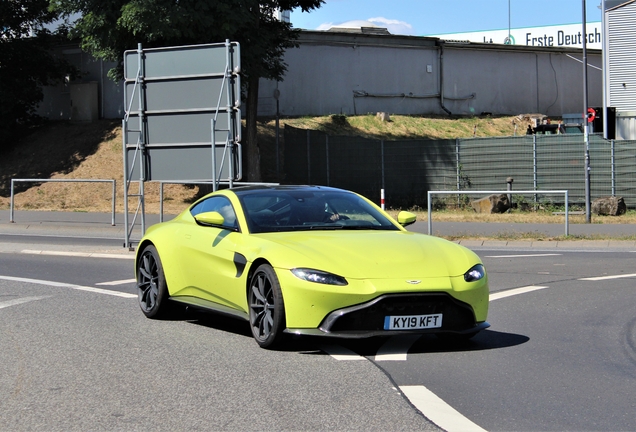 Aston Martin V8 Vantage 2018