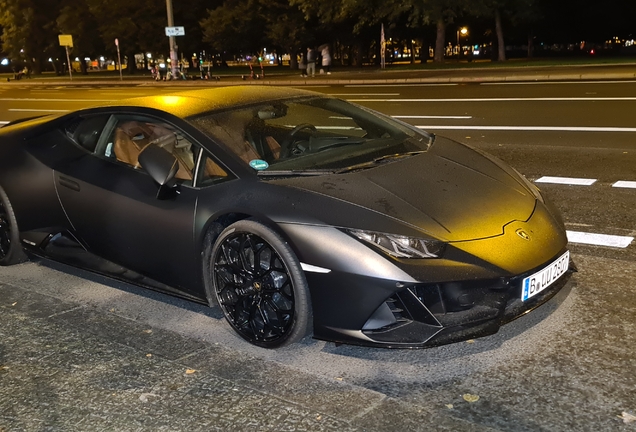 Lamborghini Huracán LP640-4 EVO