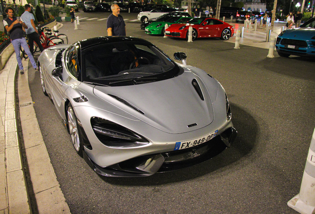 McLaren 765LT