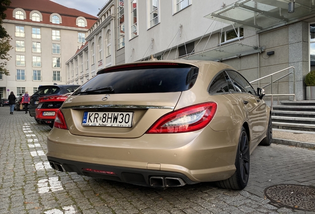 Mercedes-Benz CLS 63 AMG X218 Shooting Brake