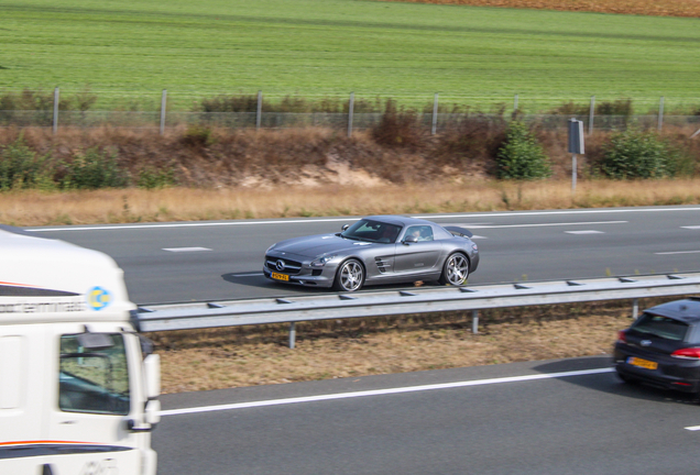 Mercedes-Benz SLS AMG GT