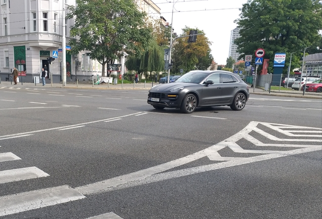 Porsche 95B Macan Turbo