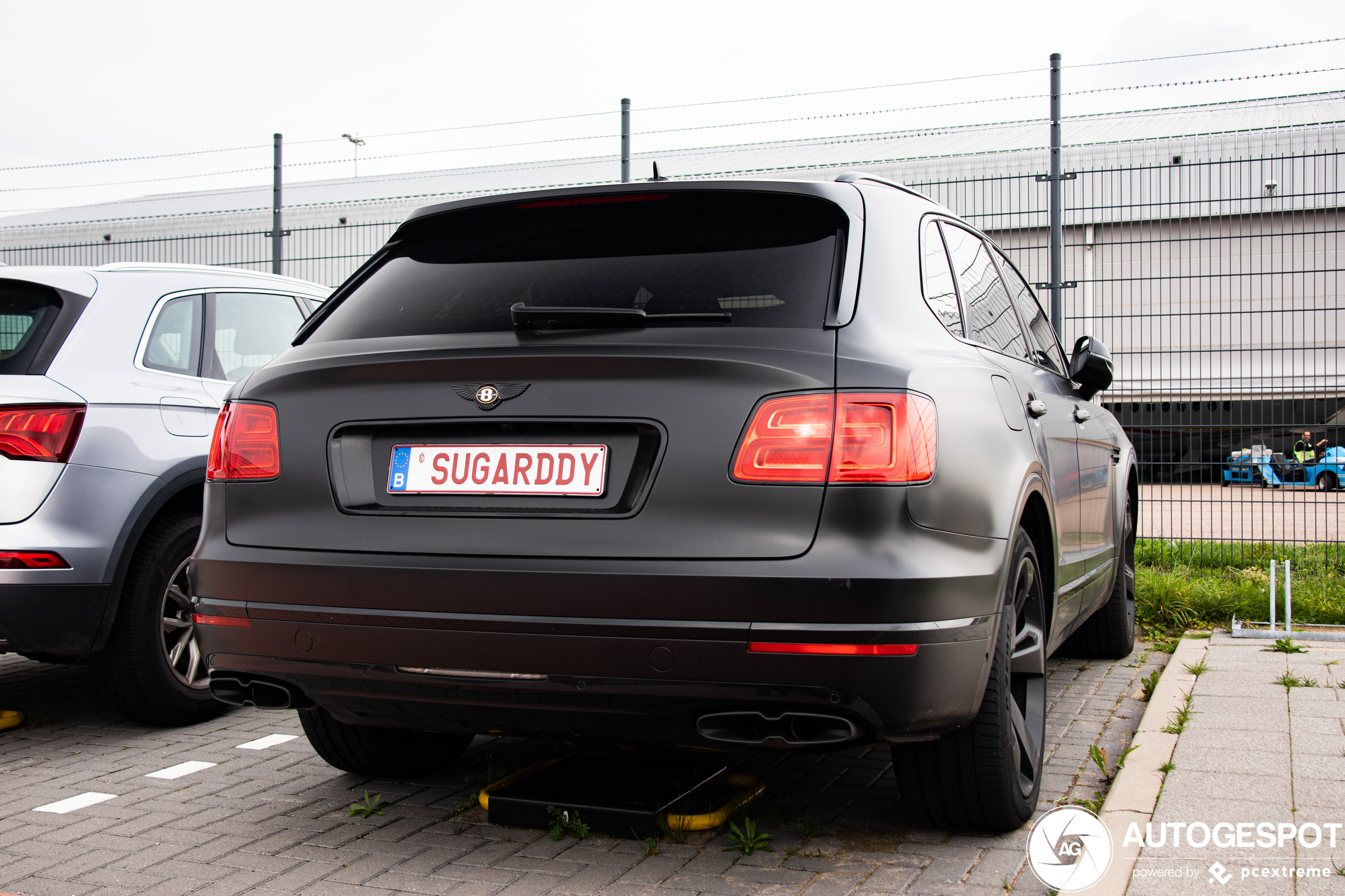 Bentley Bentayga Hybrid