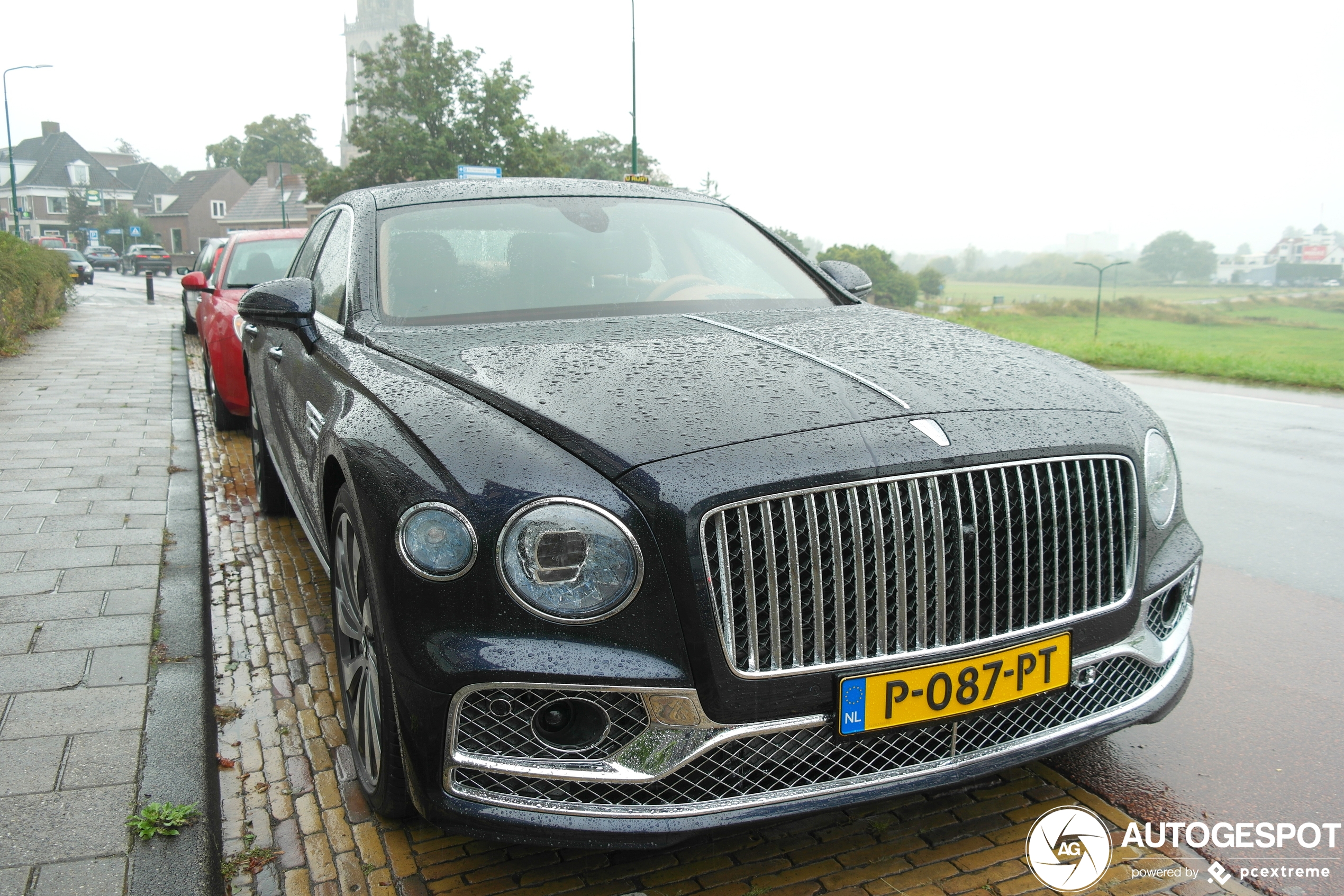 Bentley Flying Spur Hybrid