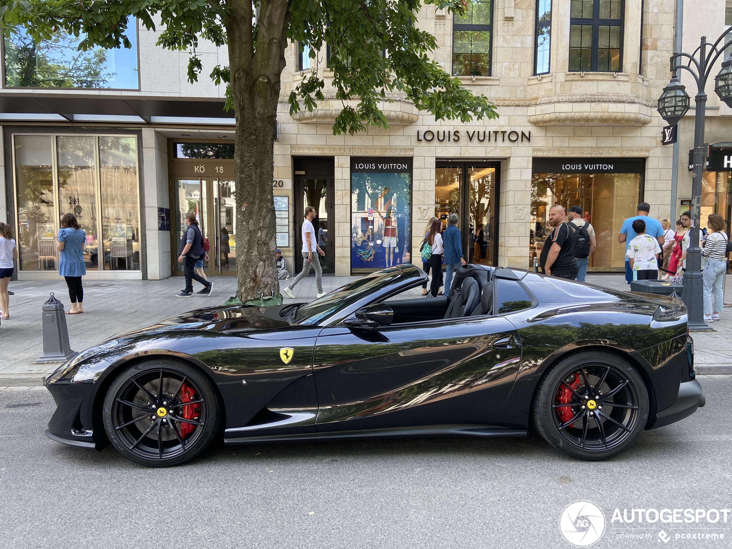 Ferrari 812 GTS