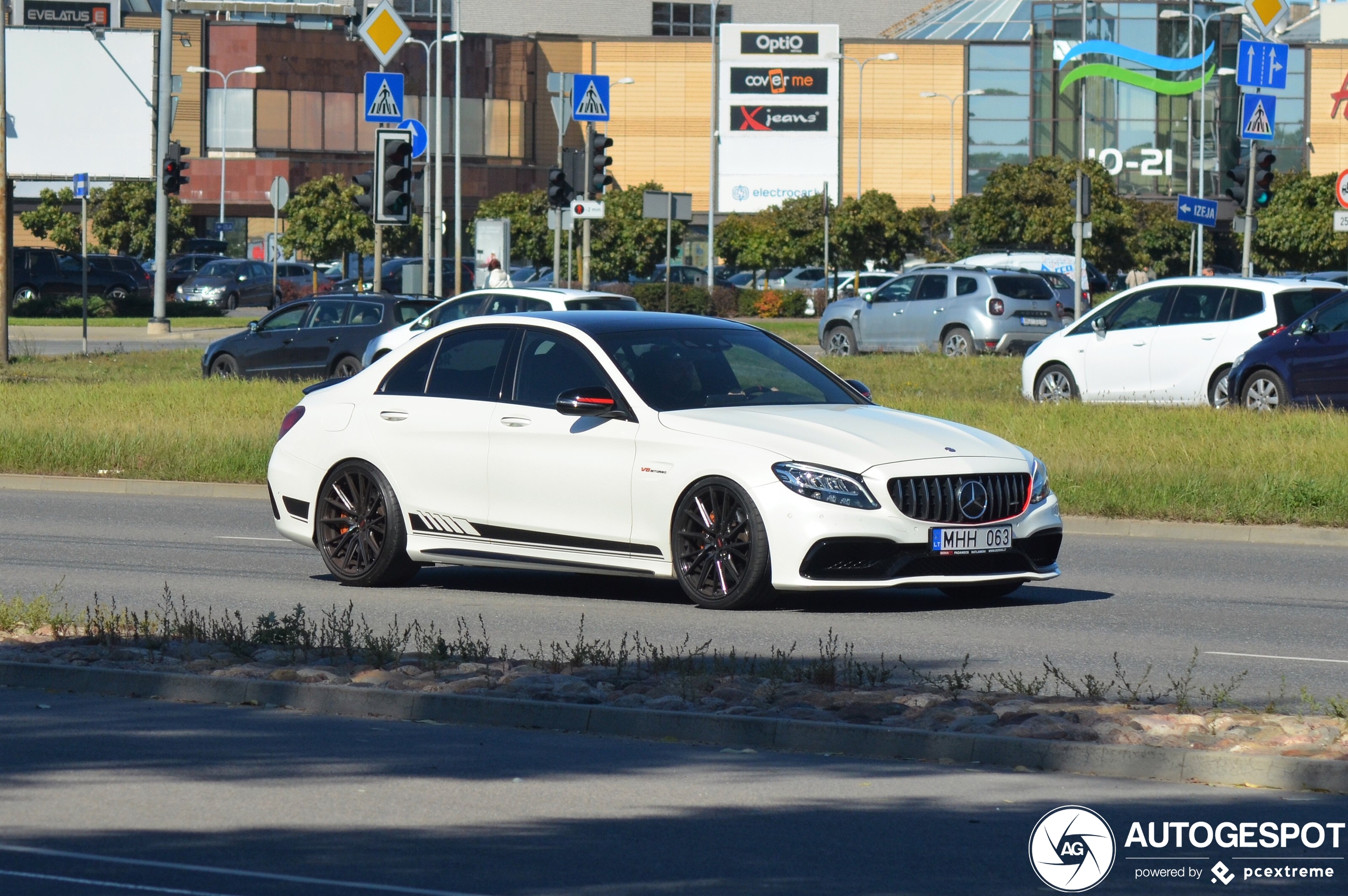 Mercedes-AMG C 63 S W205 Edition 1