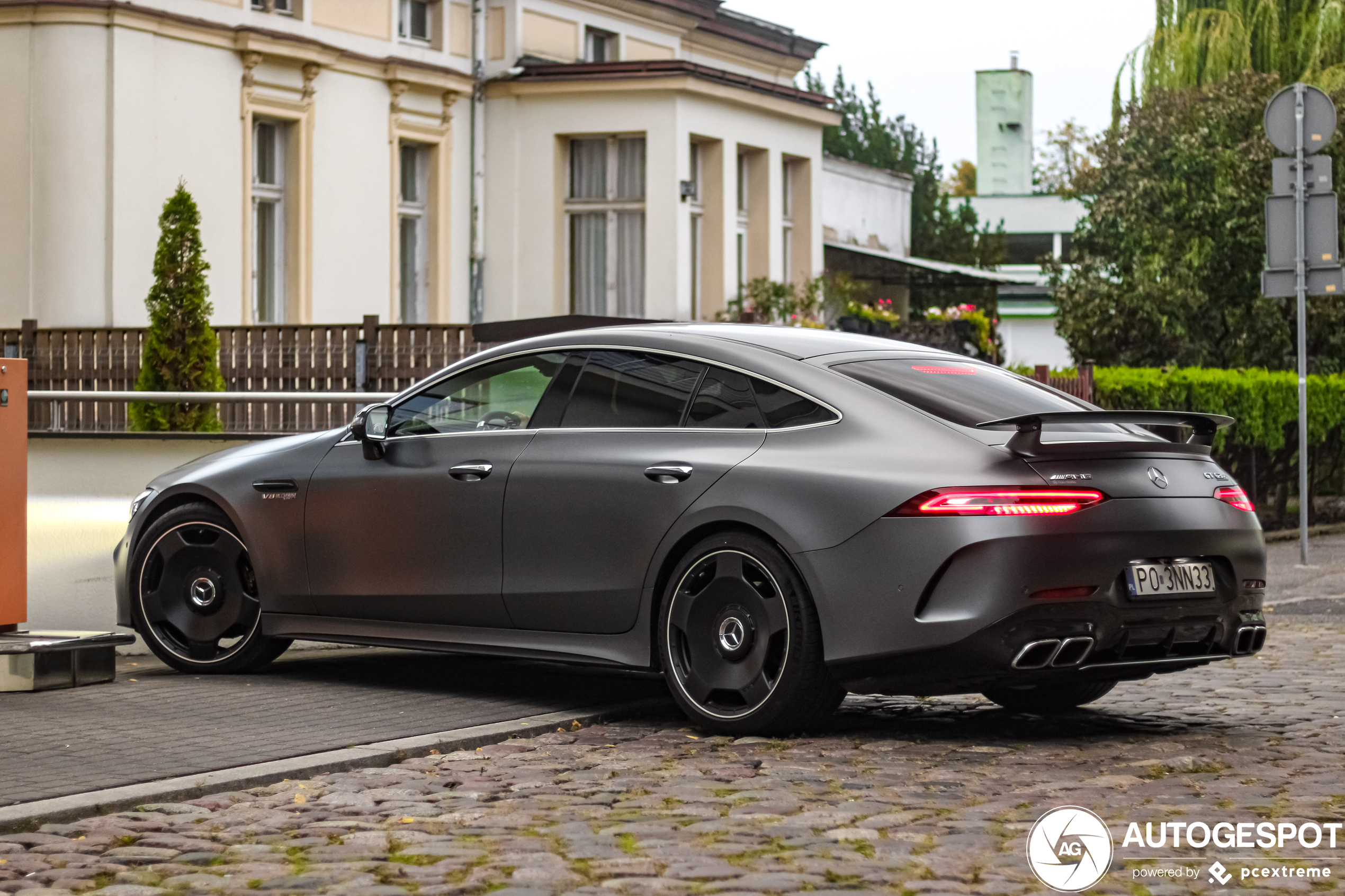 Mercedes-AMG GT 63 S X290