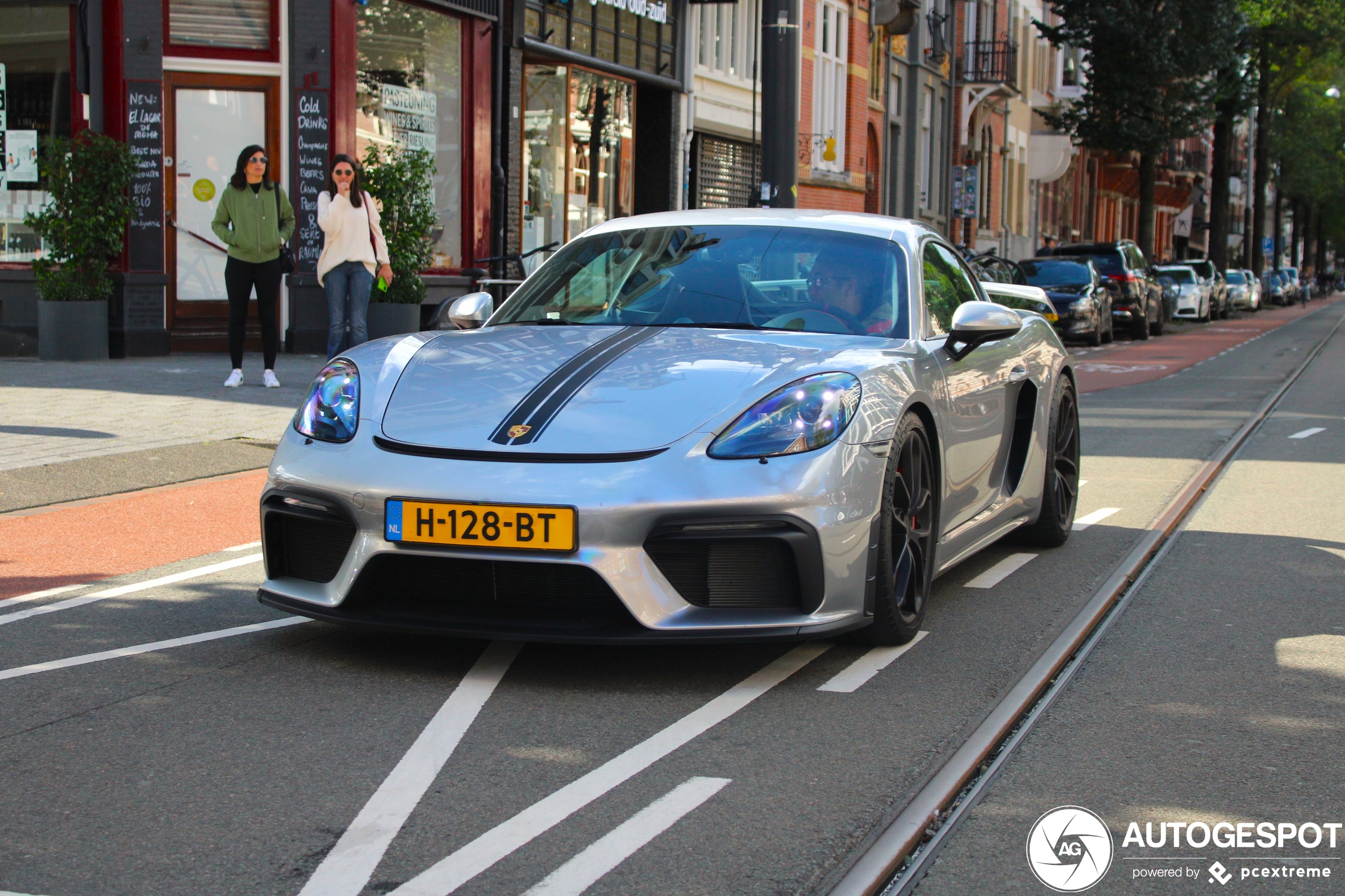 Porsche 718 Cayman GT4