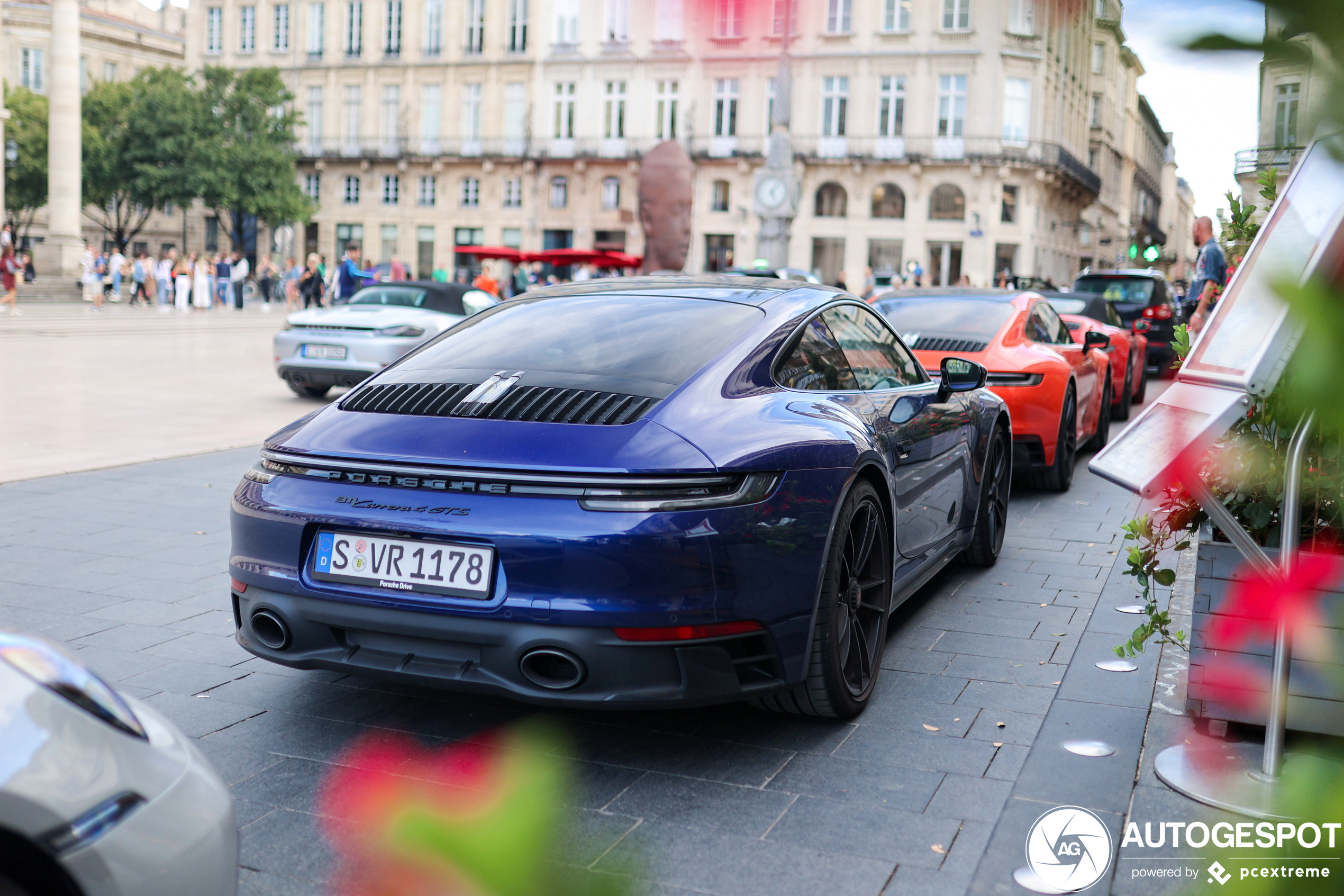 Porsche 992 Carrera 4 GTS