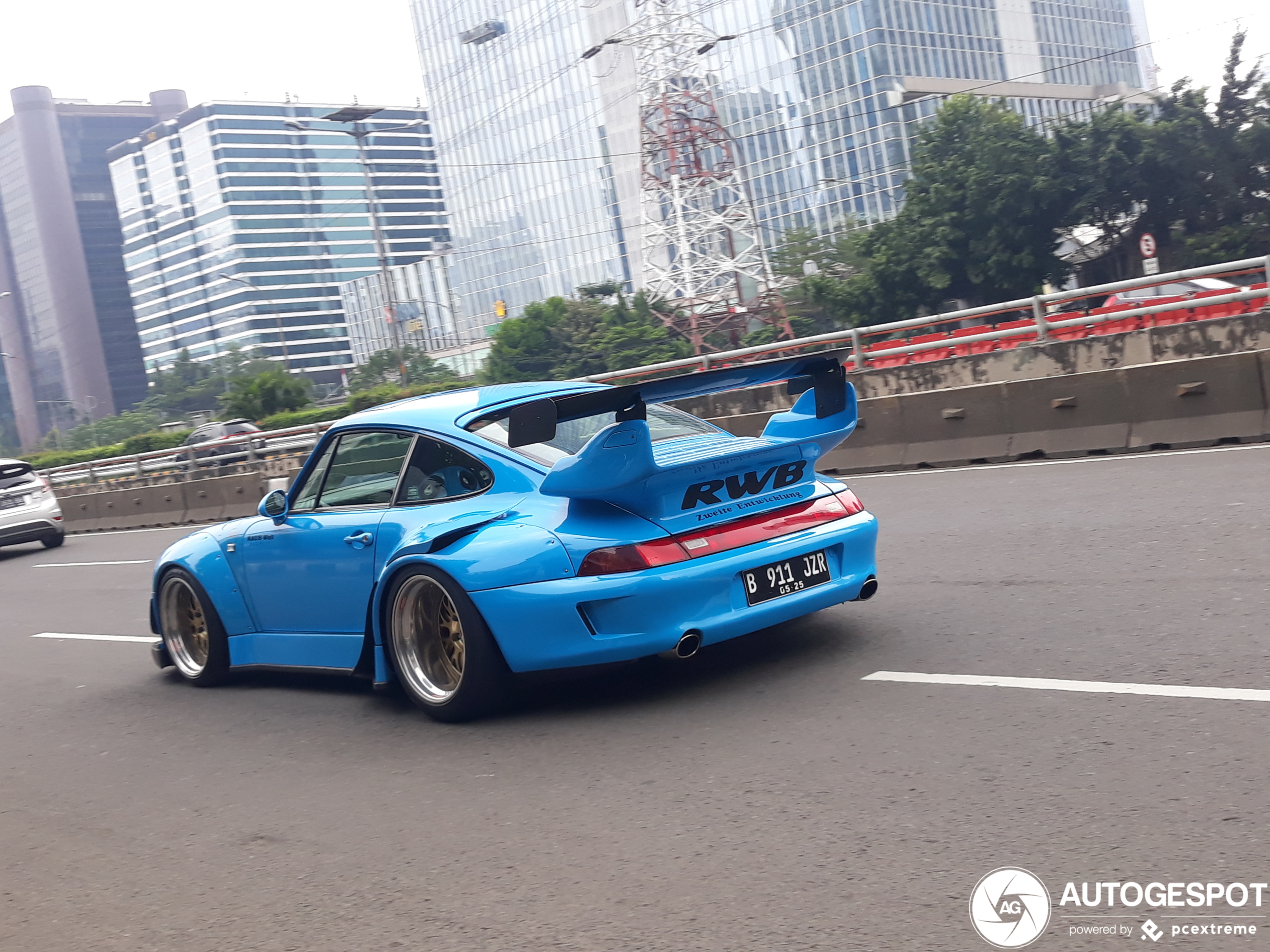 Porsche Rauh-Welt Begriff 993 - 25 September 2022 - Autogespot