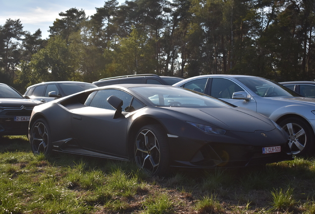 Lamborghini Huracán LP640-4 EVO