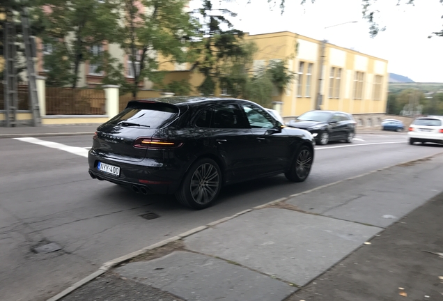 Porsche 95B Macan Turbo