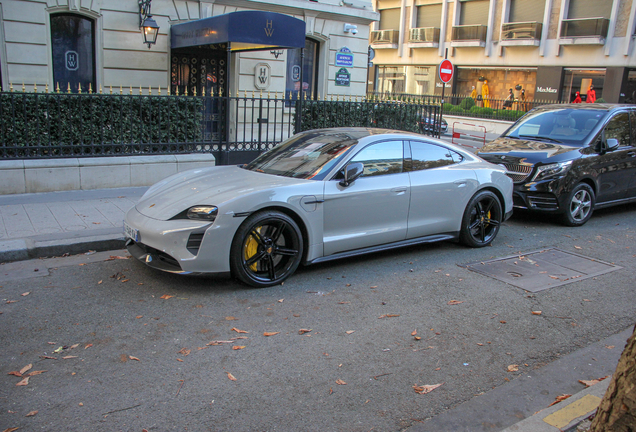 Porsche Taycan Turbo S