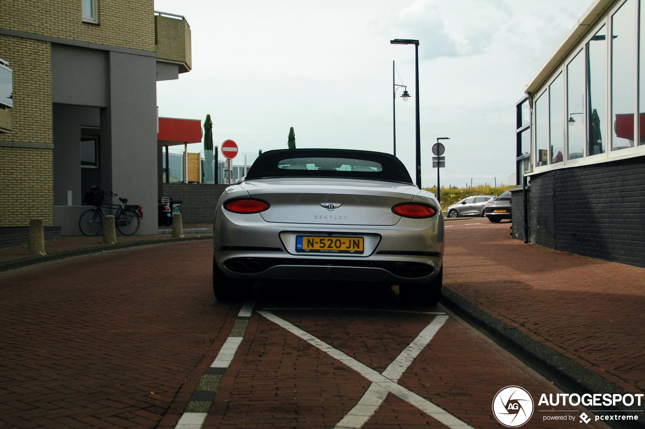 Bentley Continental GTC V8 2020