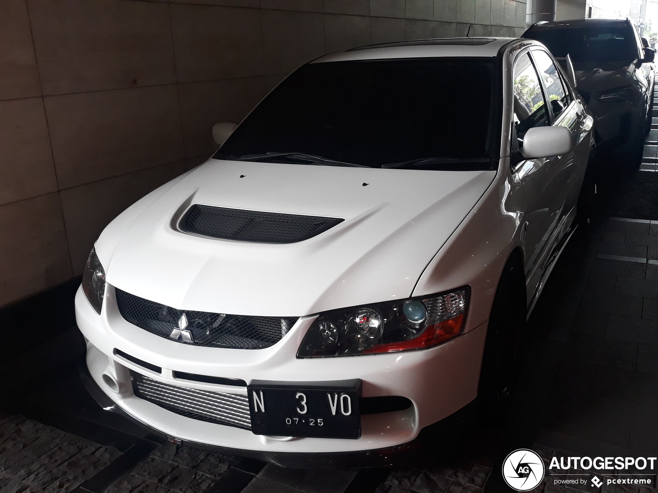 Mitsubishi Lancer Evolution IX MR