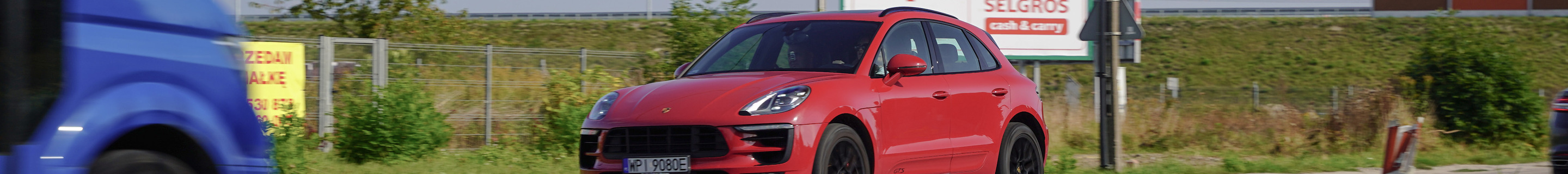 Porsche 95B Macan GTS