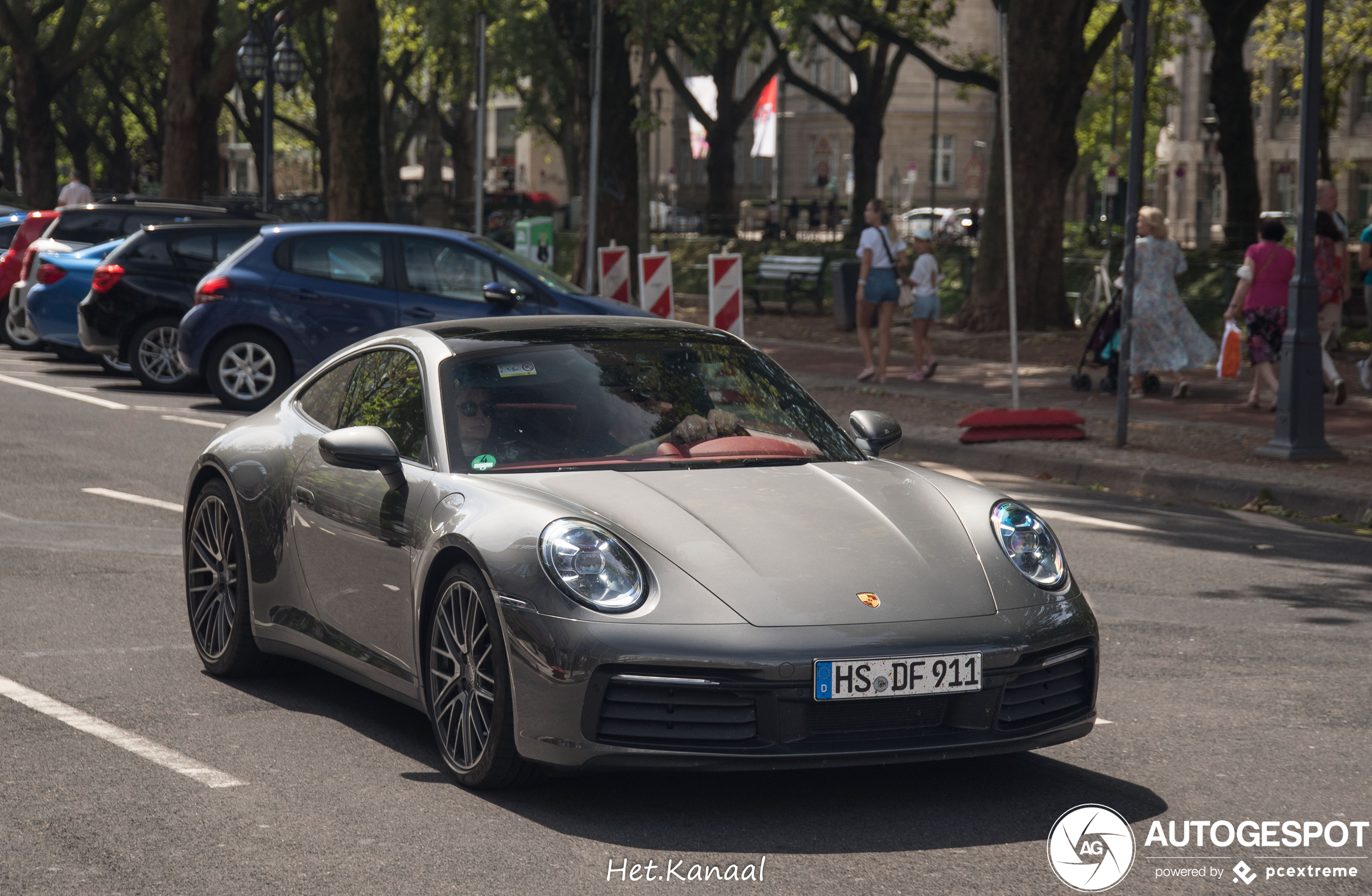 Porsche 992 Carrera 4S