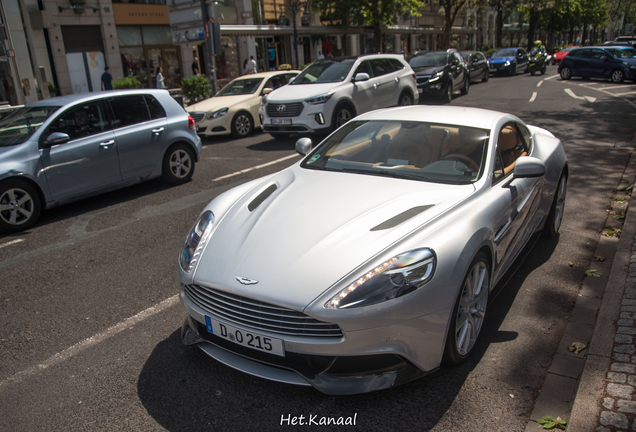 Aston Martin Vanquish 2013